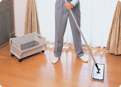 �n�[�h�t���A�N���[�j���O